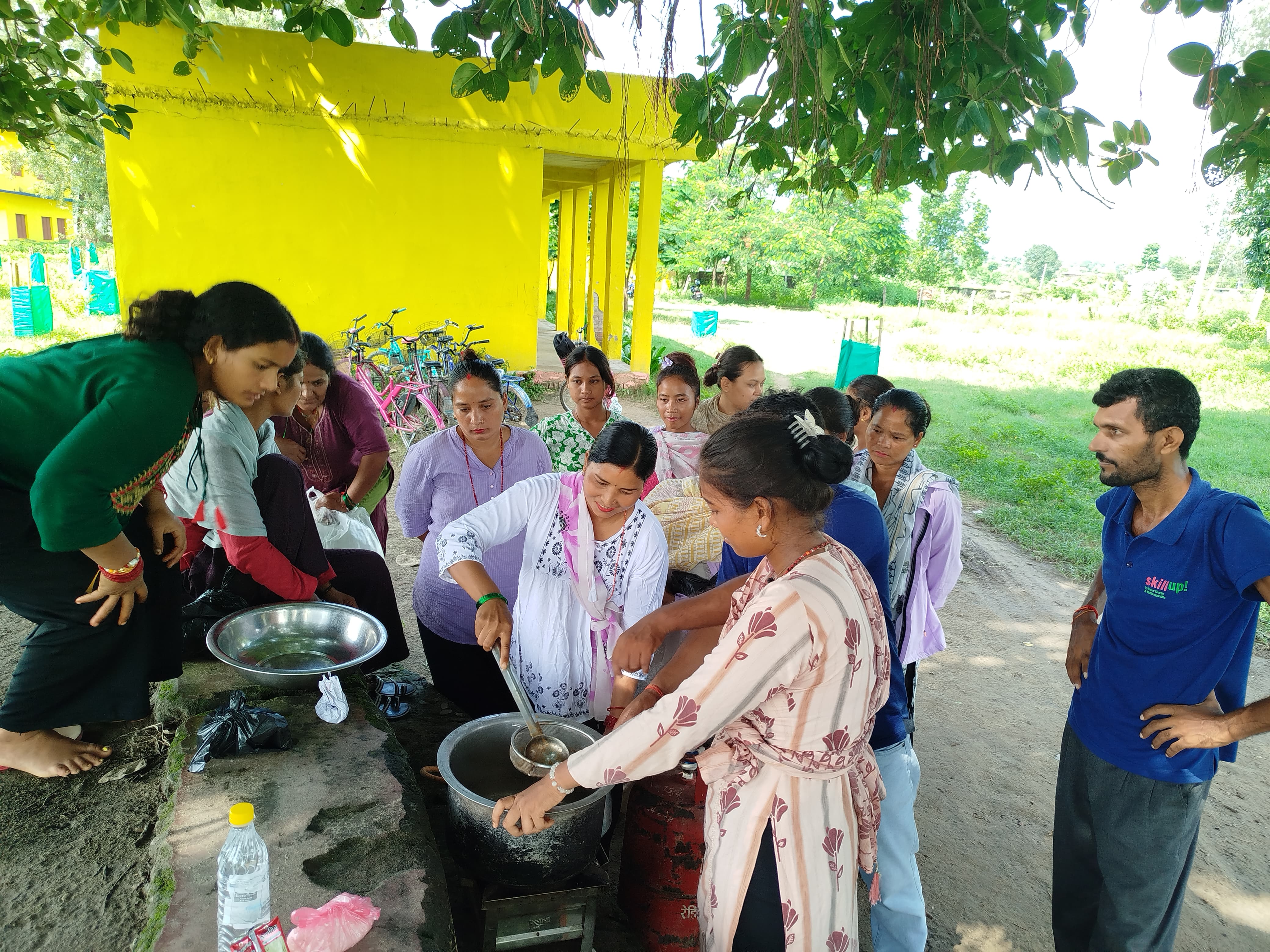 Commercial Vegetable Training    participants learning to make tomato sauce at Shree Krishna Secondary School, Krishnapur Kanchanpur,  16 August, Pic Ramkishan