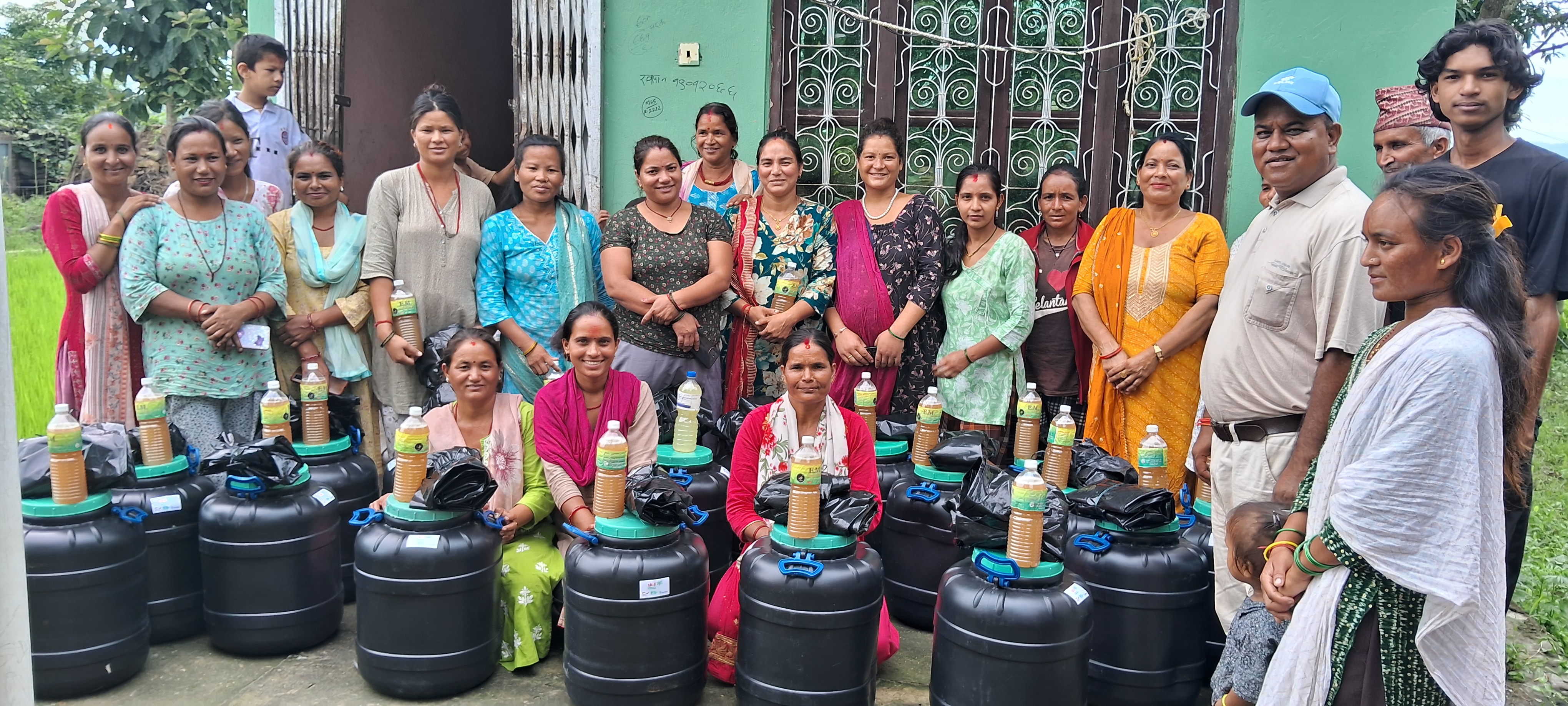 Distributing bio- fertilizer(Jhol Mal-3, Bokasi Mal) kits to Kakre Bihar FFS, Birendranagr -9, Tilpur, Surkhet, August 2024  Pic Hemraj